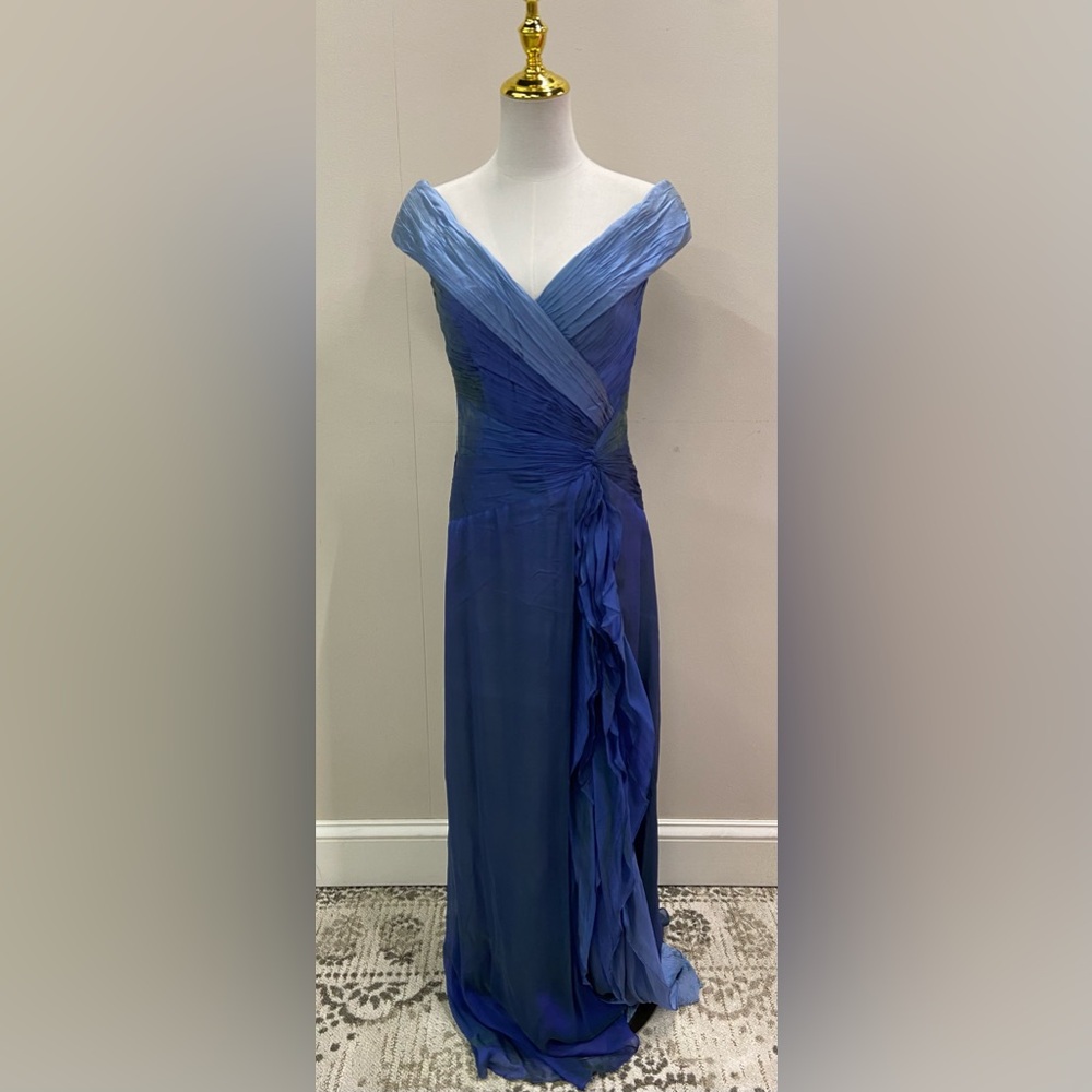 Elegant Blue Evening Gown